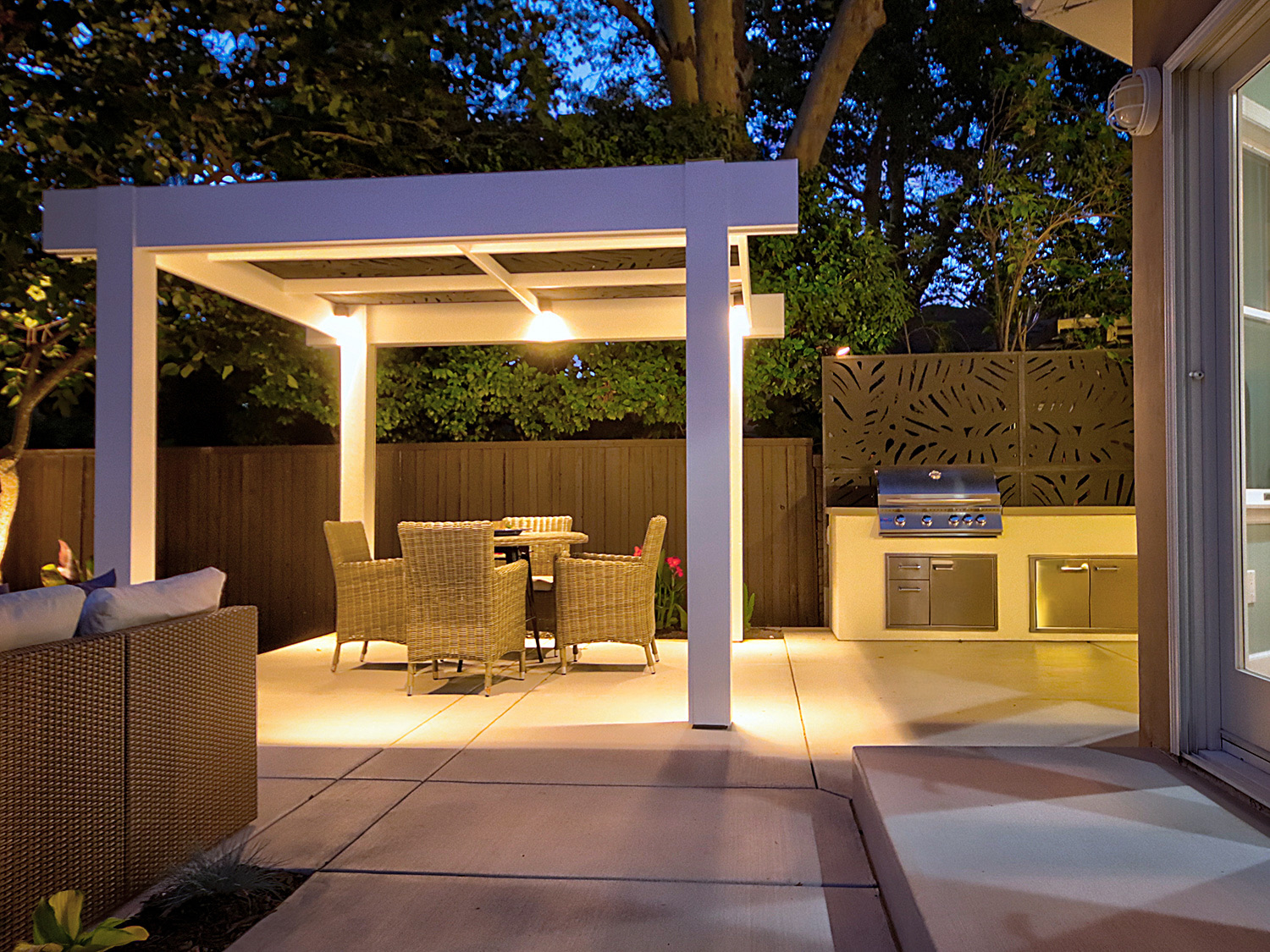 Kim residence, photograph 7